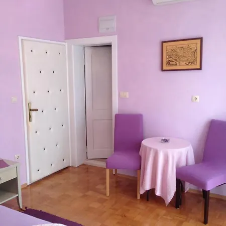 Apartment Devivi Split